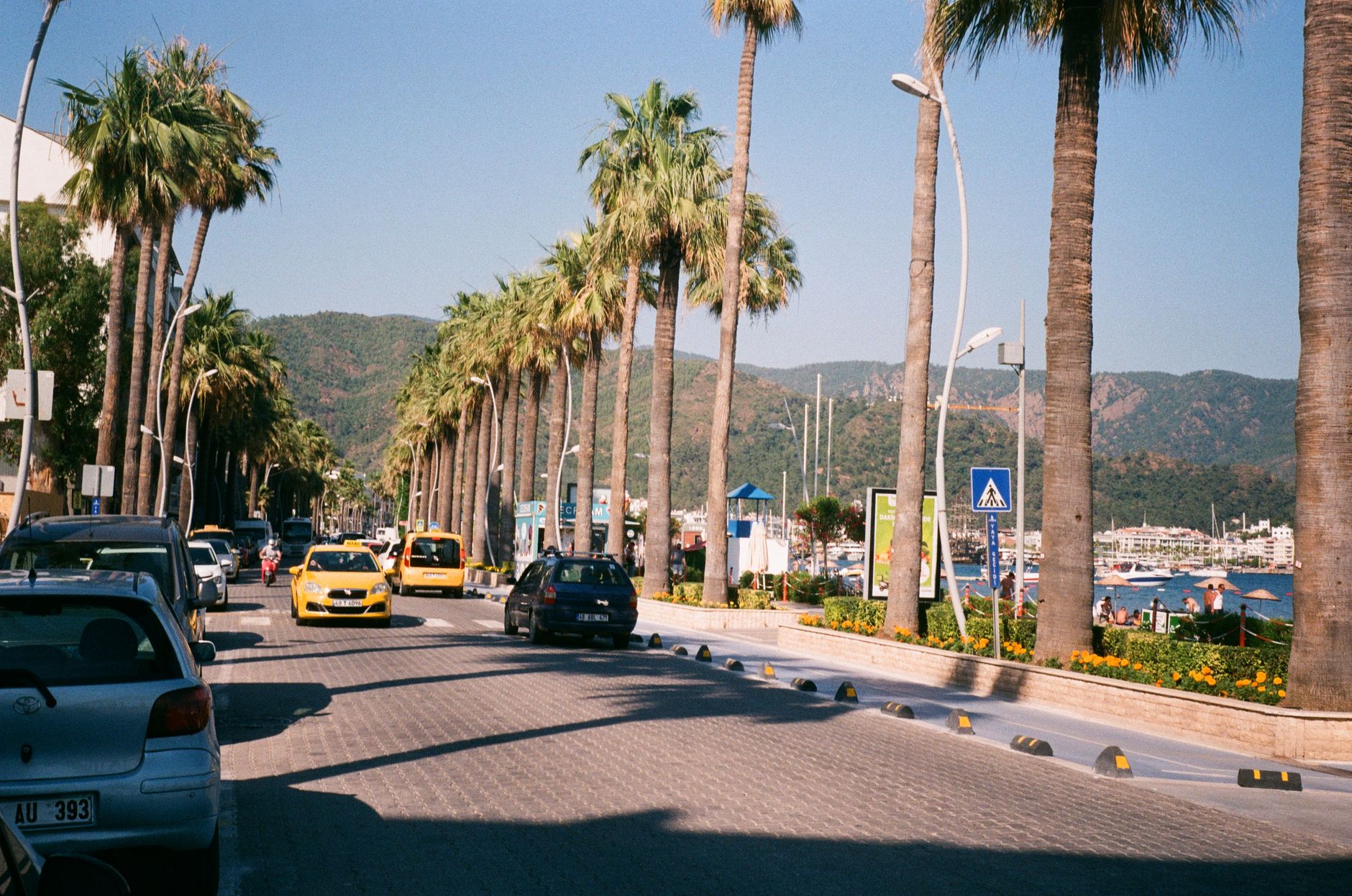 How Do I Get from Dalaman Airport to Marmaris?