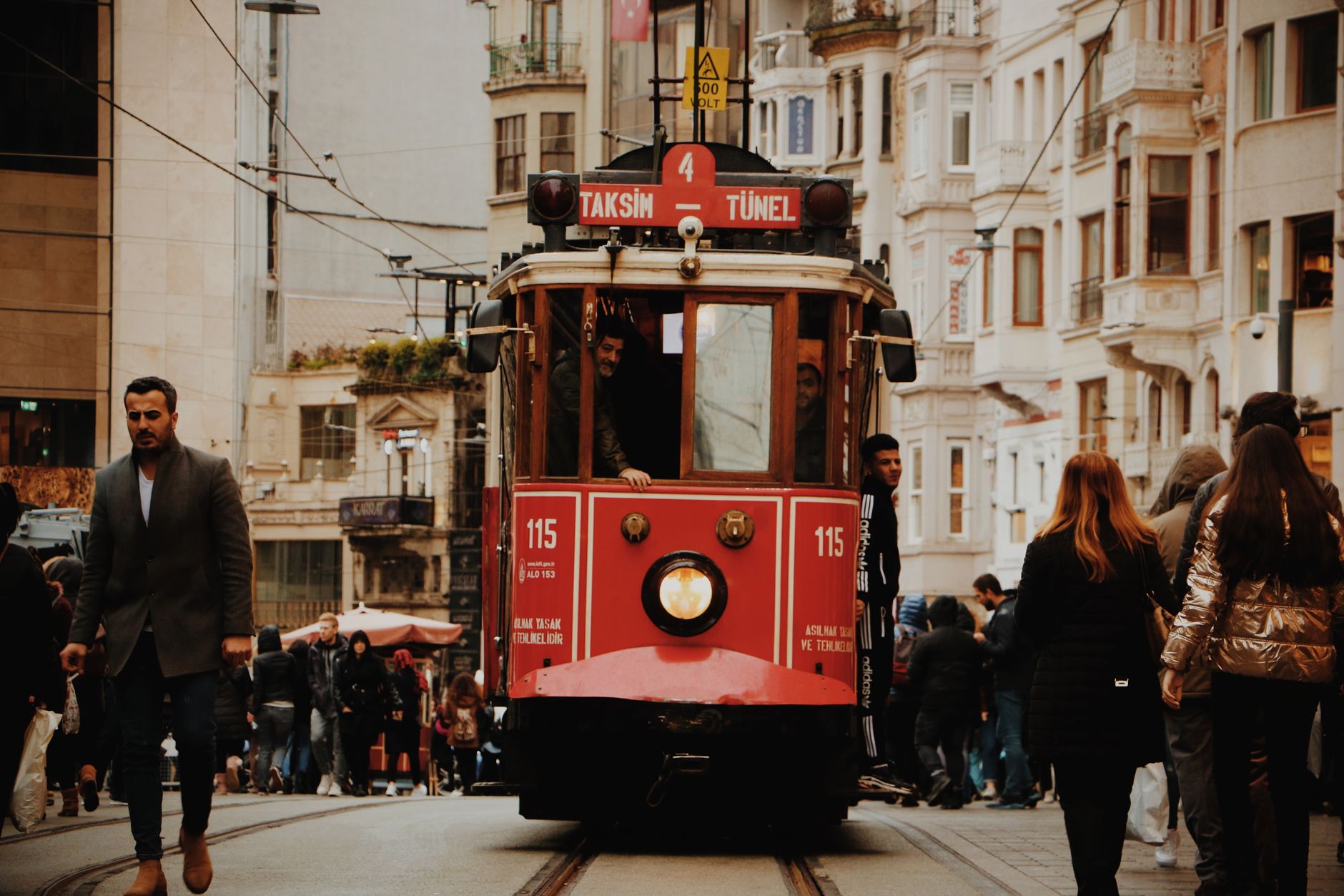 How Do I Get from Istanbul Airport to Taksim?